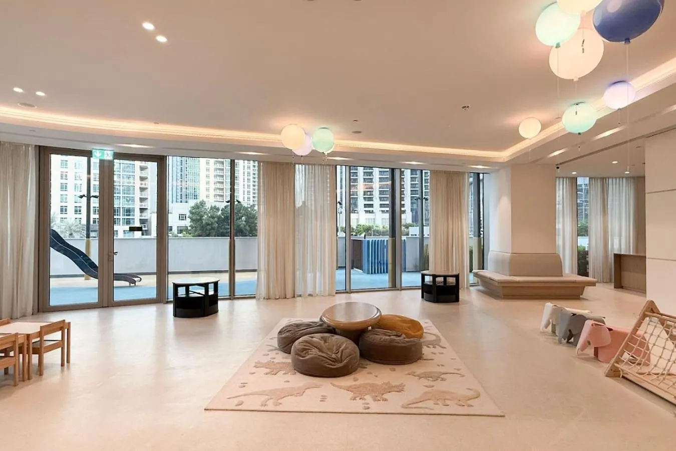 Skyhigh 2Br Burj Views Steps To Dubai Mall Apartment