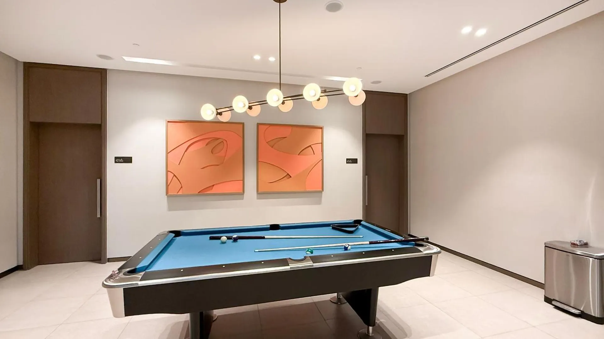 Apartment Skyhigh 2Br Burj Views Steps To Dubai Mall