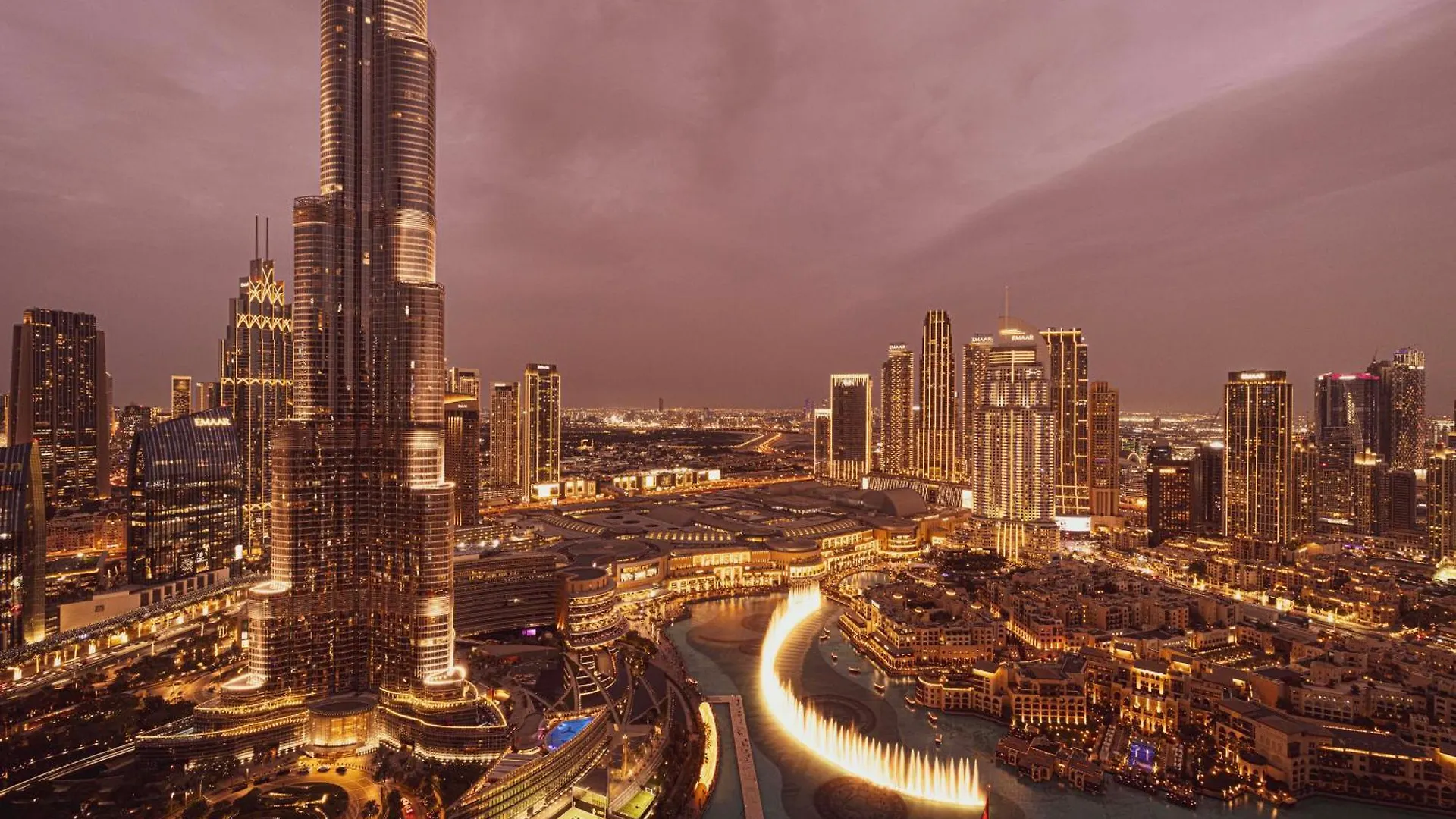 Skyhigh 2Br Burj Views Steps To Dubai Mall Apartment