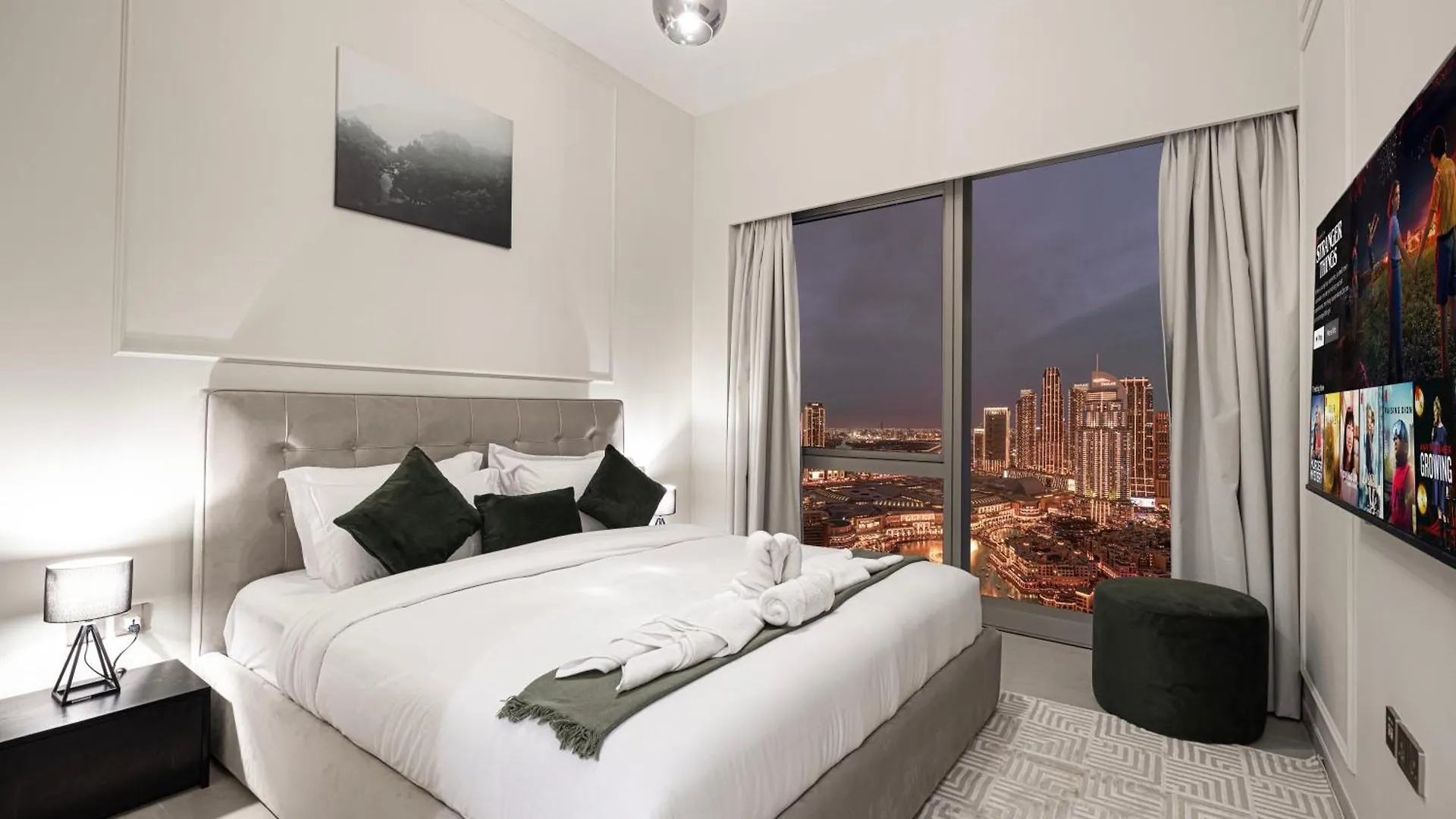 Skyhigh 2Br Burj Views Steps To Dubai Mall 0*,