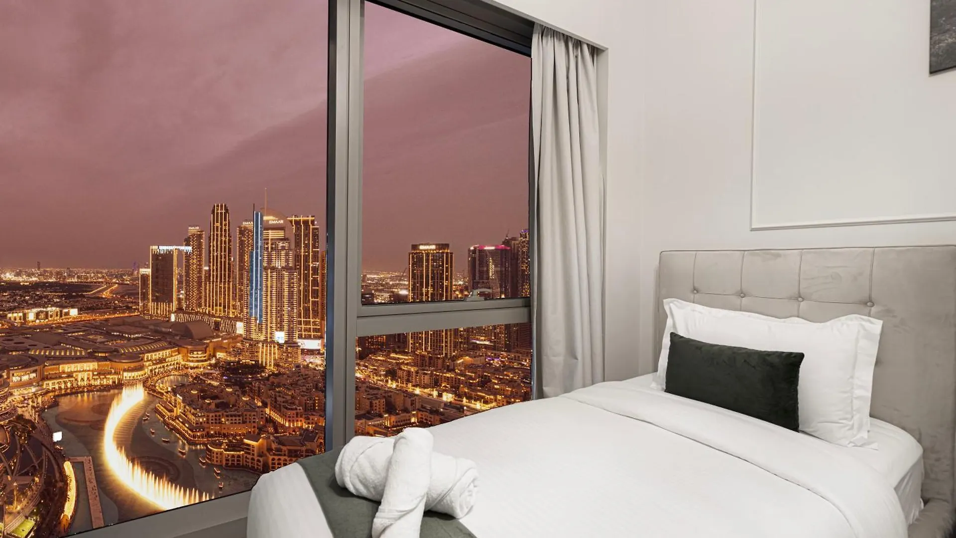 Skyhigh 2Br Burj Views Steps To Dubai Mall United Arab Emirates
