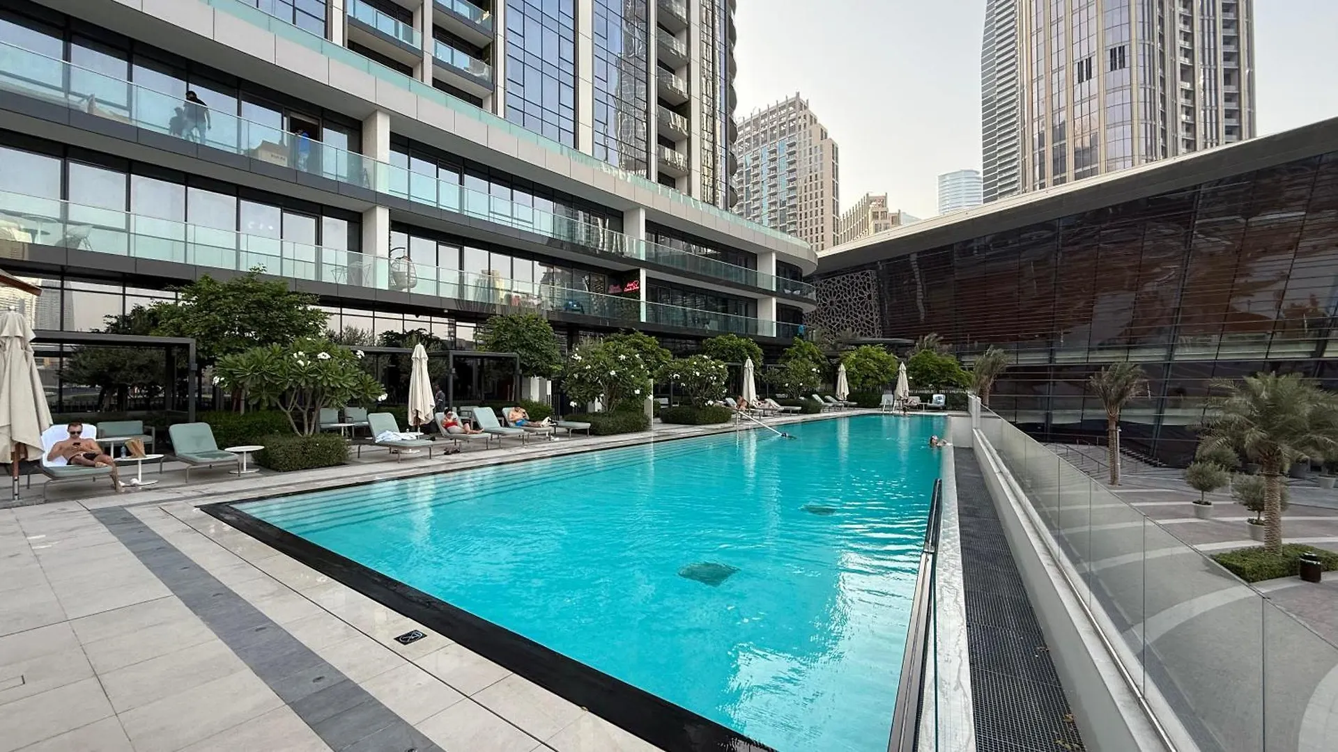 Apartment Skyhigh 2Br Burj Views Steps To Dubai Mall