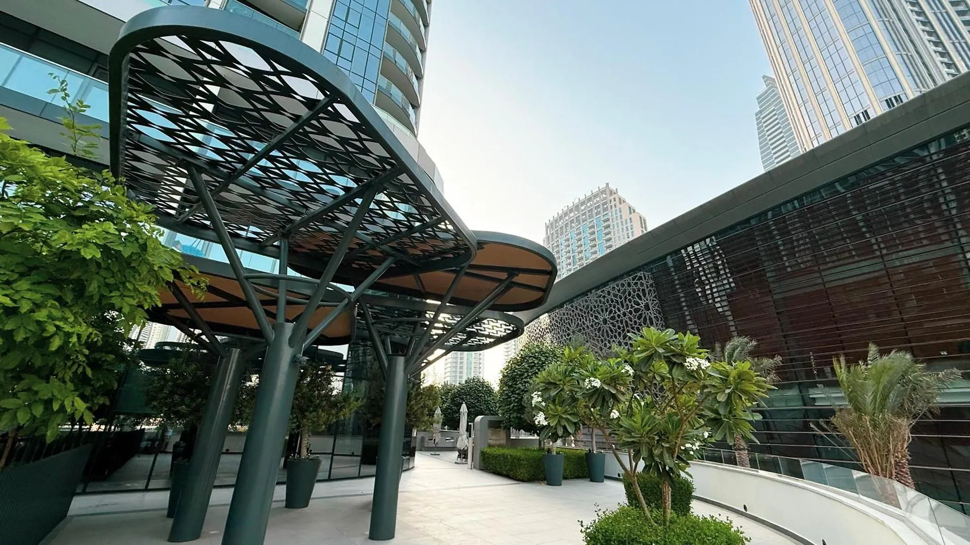 Skyhigh 2Br Burj Views Steps To Dubai Mall 0*,