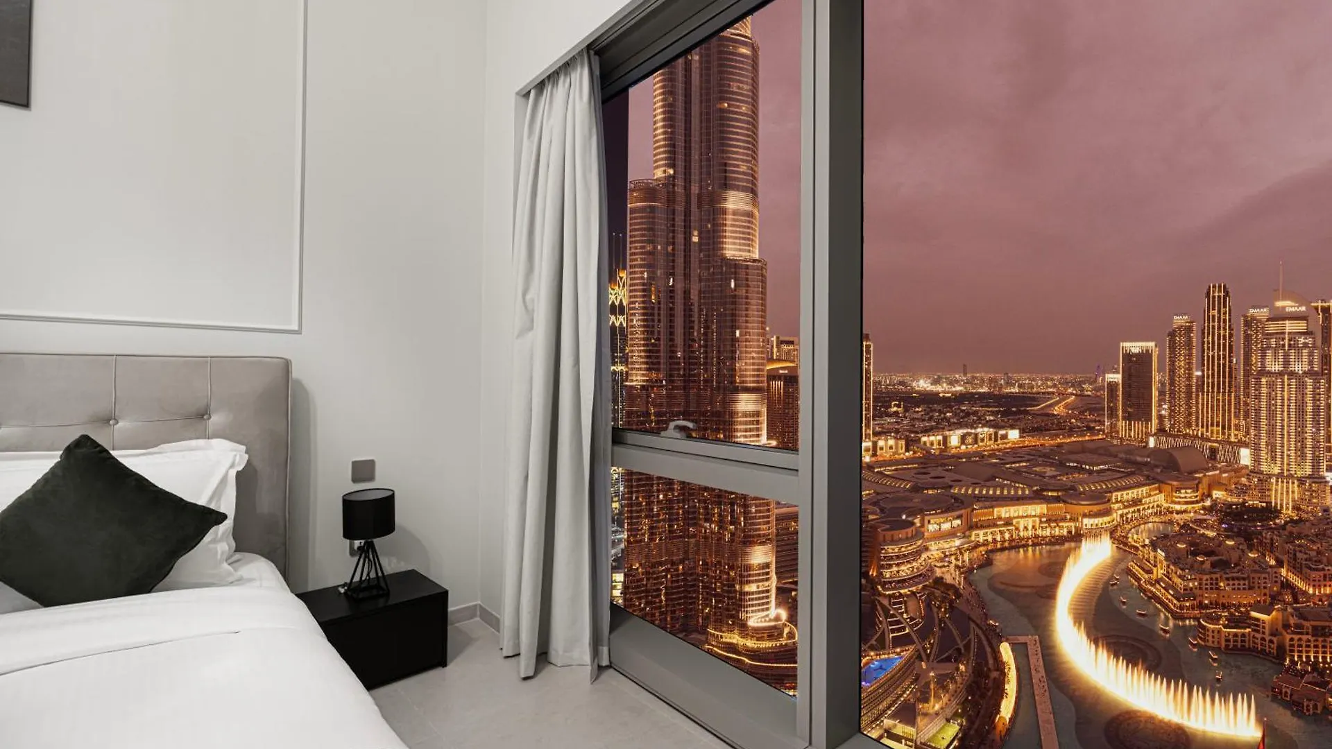 Skyhigh 2Br Burj Views Steps To Dubai Mall